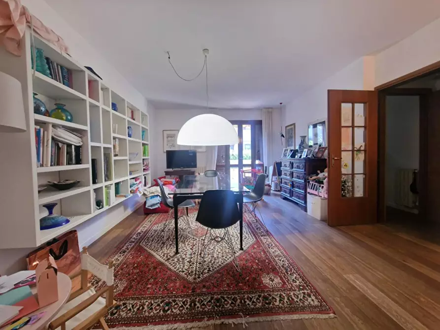 Immagine 1 di Villetta a schiera in vendita  a Carrara