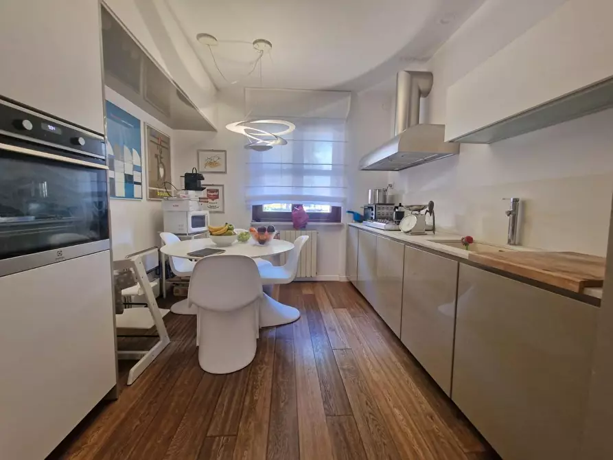 Immagine 5 di Villetta a schiera in vendita  a Carrara