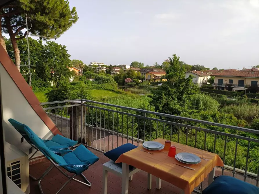 Immagine 1 di Appartamento in affitto  a Massa