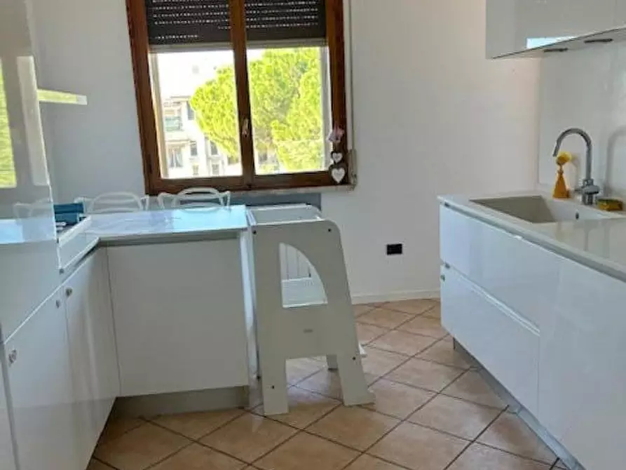 Immagine 26 di Mansarda in affitto  a Empoli