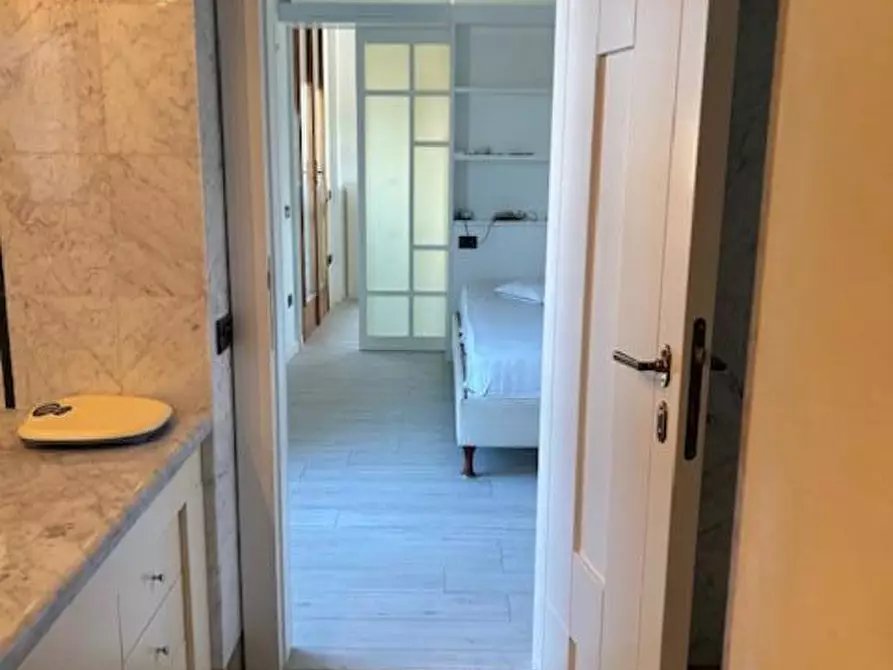 Immagine 15 di Mansarda in affitto  a Empoli