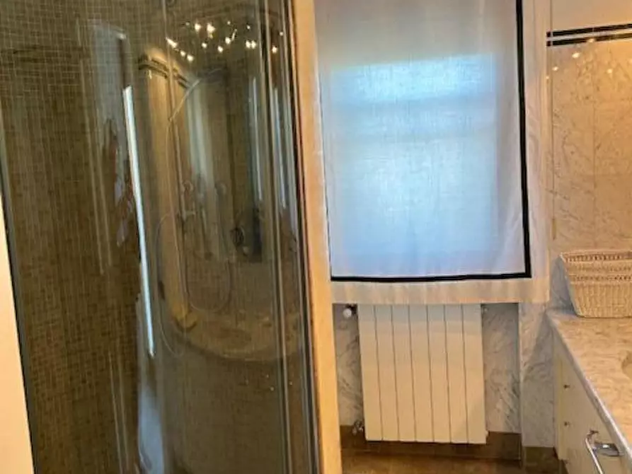 Immagine 11 di Mansarda in affitto  a Empoli