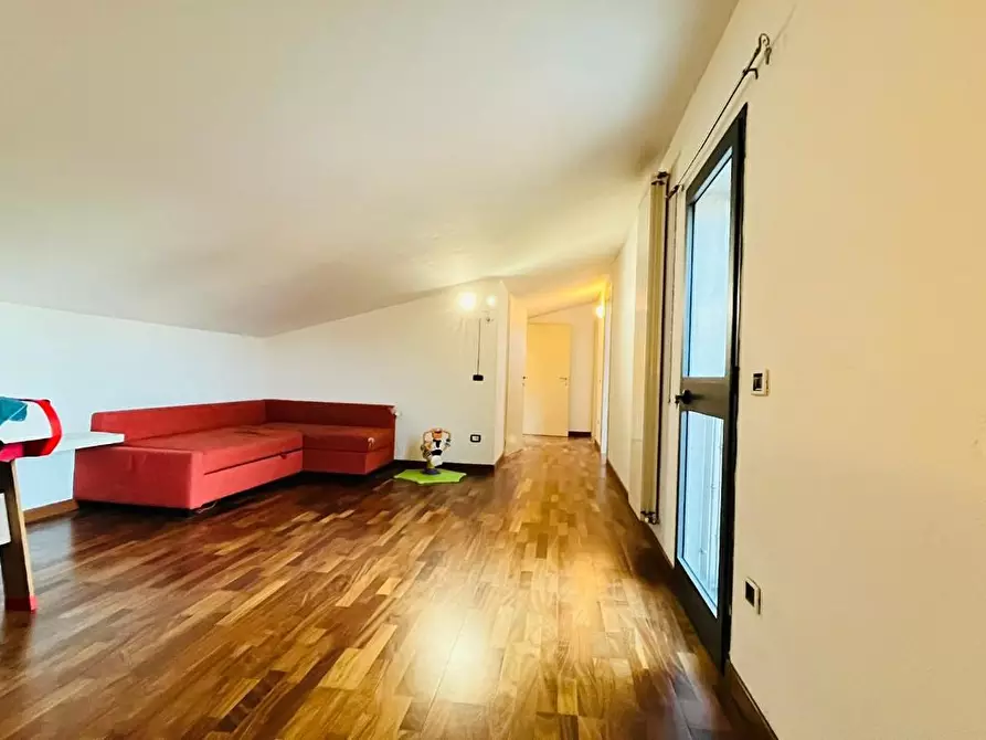 Immagine 52 di Appartamento in vendita  a Cascina