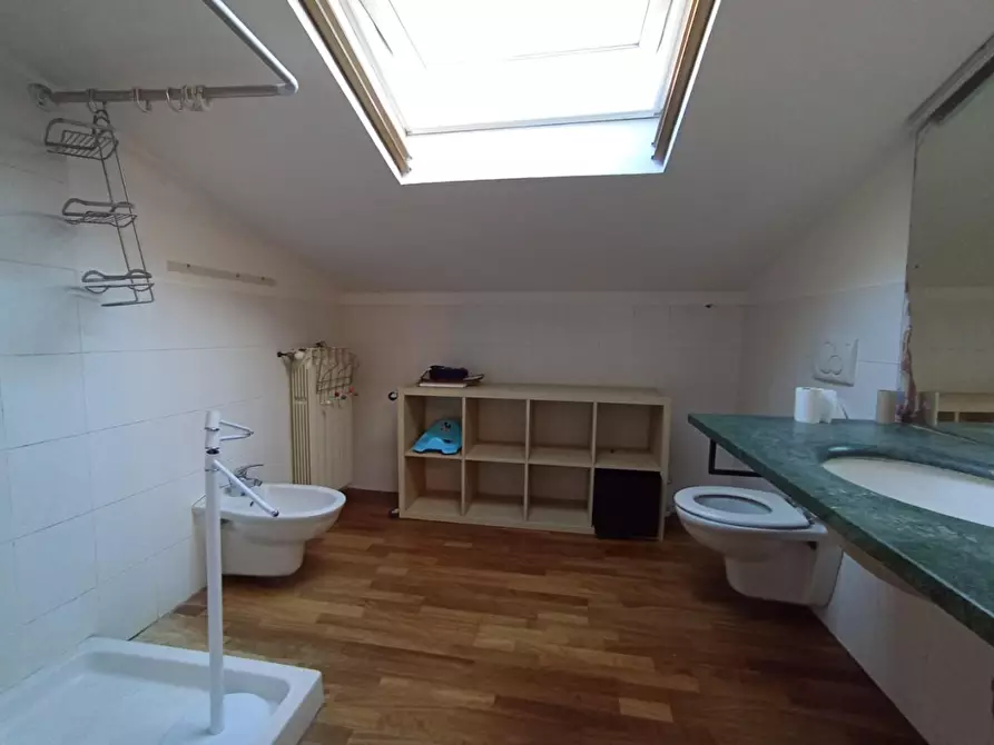 Immagine 23 di Appartamento in vendita  a Cascina