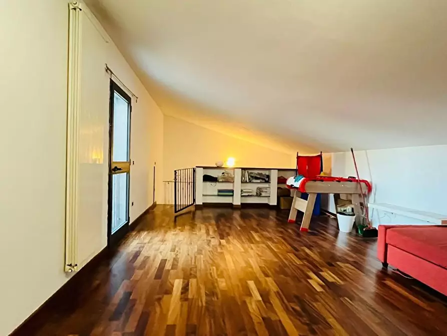 Immagine 47 di Appartamento in vendita  a Cascina