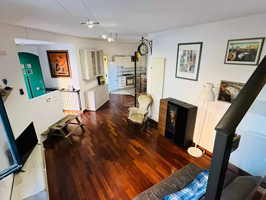 Immagine 7 di Appartamento in vendita  a Cascina