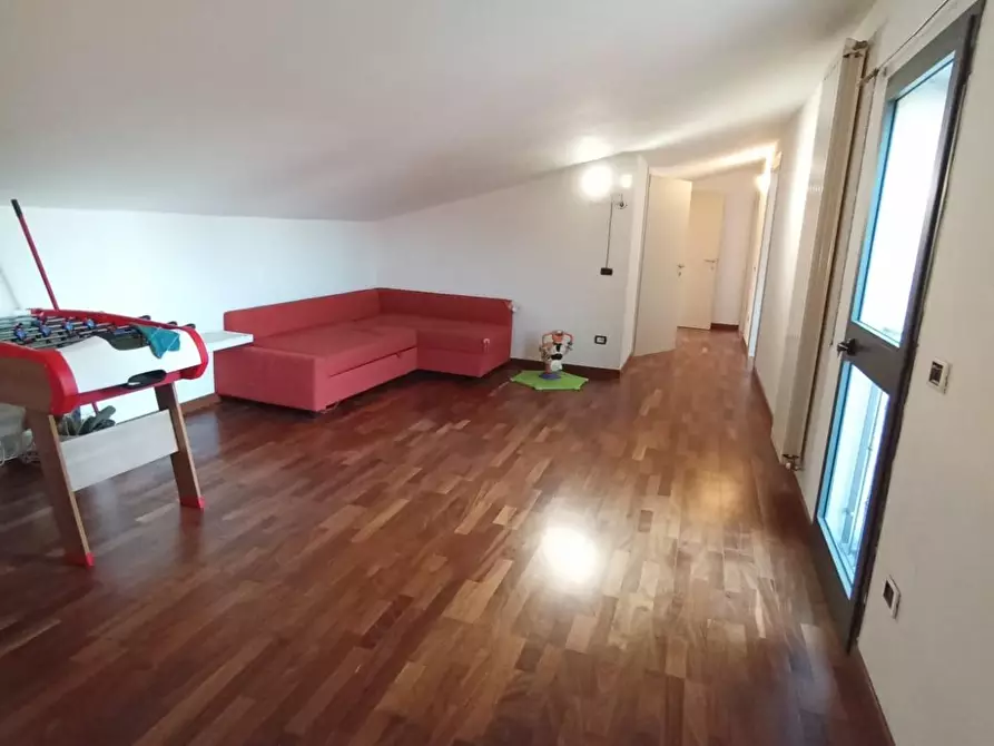 Immagine 25 di Appartamento in vendita  a Cascina