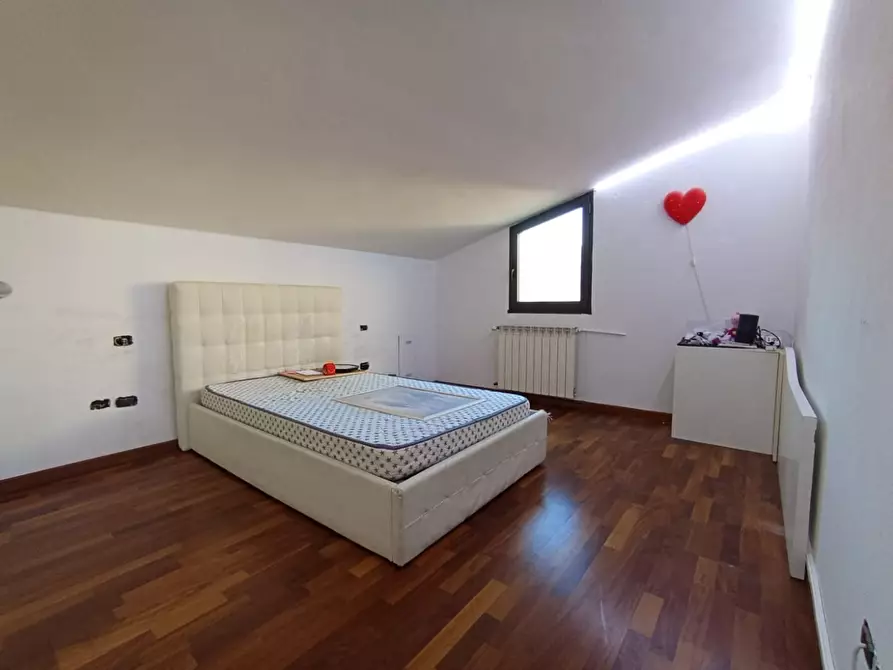 Immagine 30 di Appartamento in vendita  a Cascina