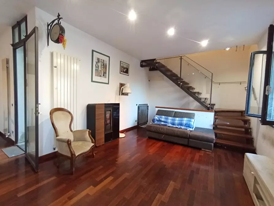 Immagine 2 di Appartamento in vendita  a Cascina