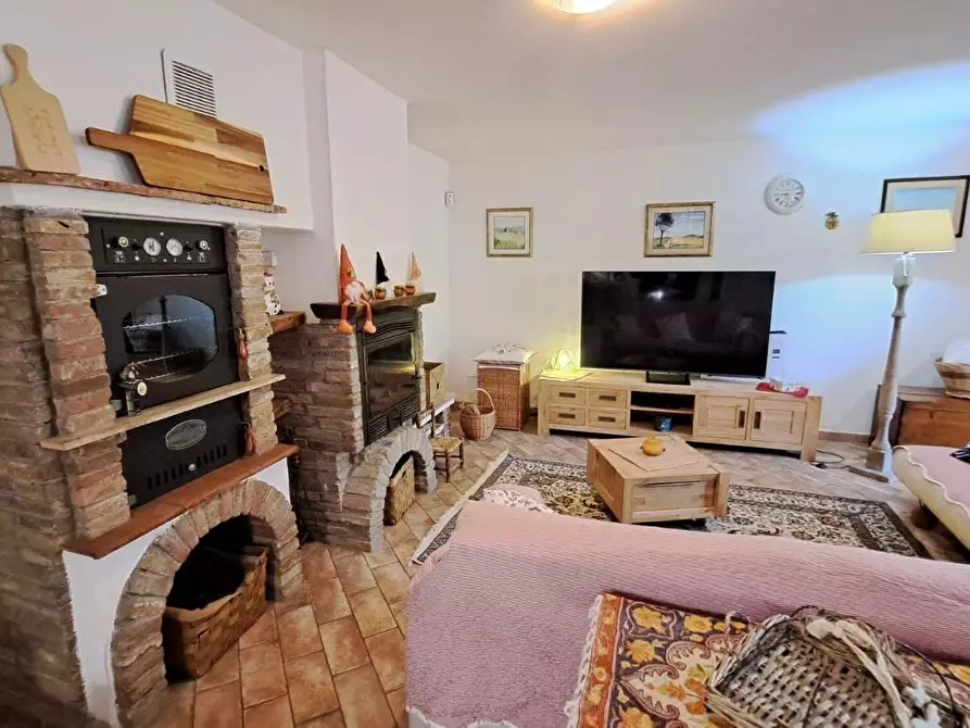 Immagine 25 di Villa in vendita  a Cecina