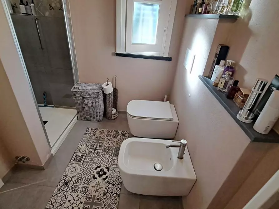 Immagine 16 di Villa in vendita  a Cecina