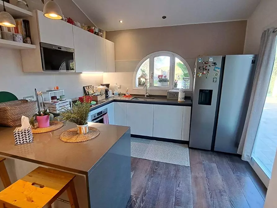 Immagine 10 di Villa in vendita  a Cecina