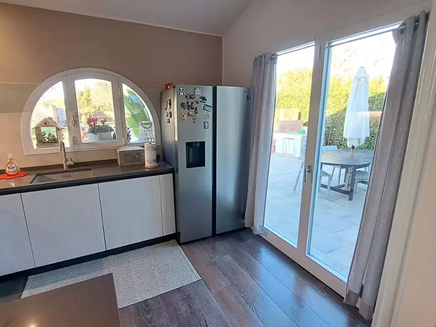 Immagine 11 di Villa in vendita  a Cecina