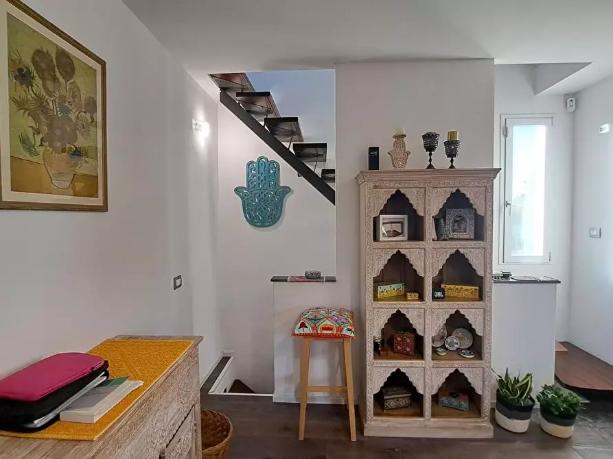 Immagine 18 di Villa in vendita  a Cecina