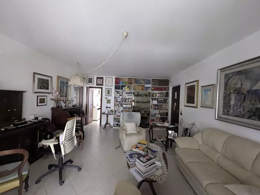 Immagine 2 di Appartamento in vendita  a Grosseto