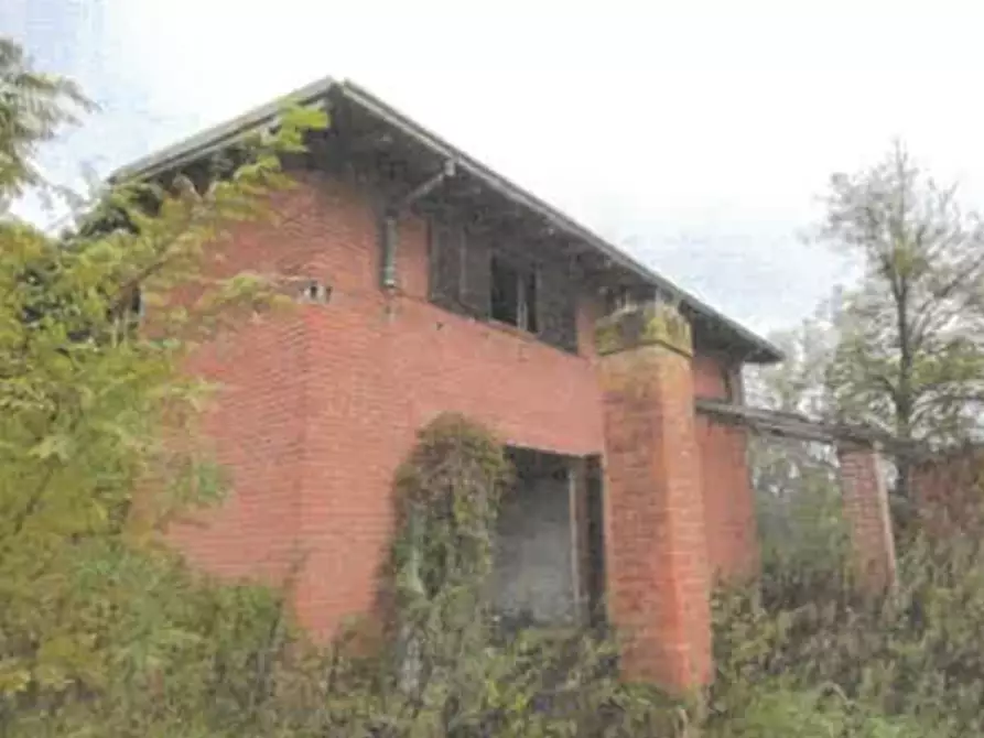 Immagine 1 di Casa indipendente in vendita  a Robecchetto Con Induno