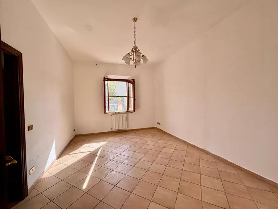 Immagine 11 di Villa in vendita  a Capannoli