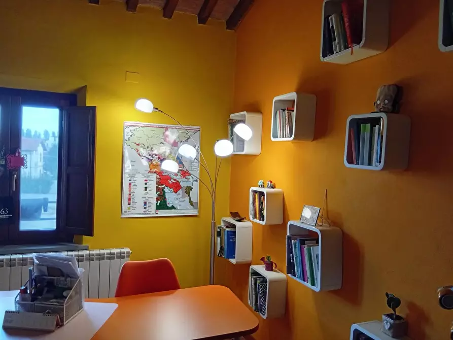 Immagine 8 di Appartamento in vendita  a Pisa