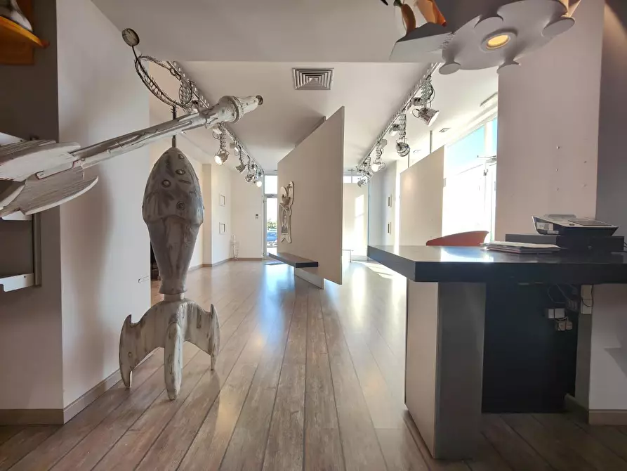 Immagine 6 di Locale commerciale in affitto  a Fucecchio