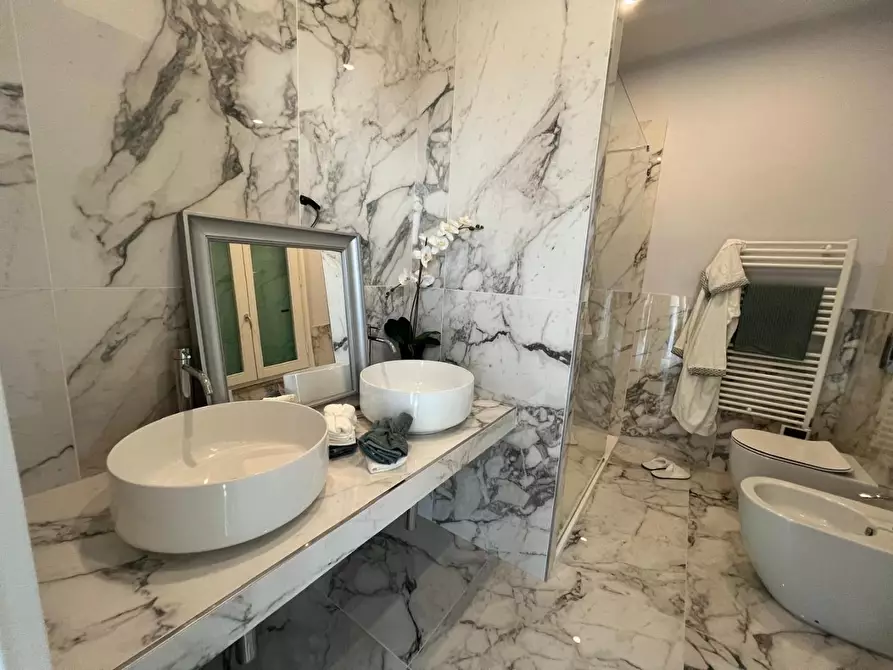 Immagine 23 di Mansarda in vendita  a Empoli