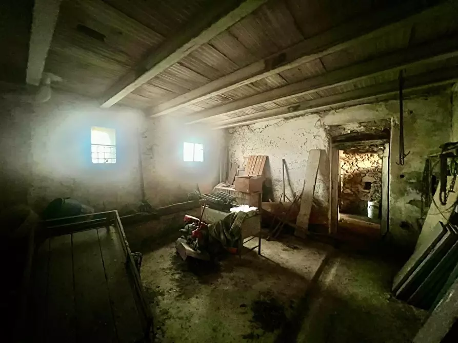 Immagine 9 di Rustico / casale in vendita  a San Giuliano Terme