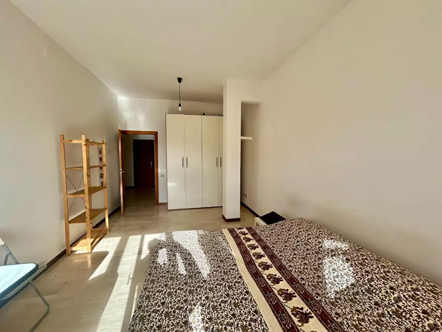 Immagine 9 di Appartamento in vendita  a Siena