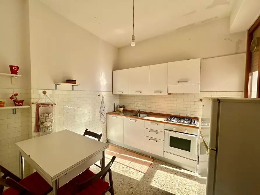 Immagine 3 di Appartamento in vendita  a Siena