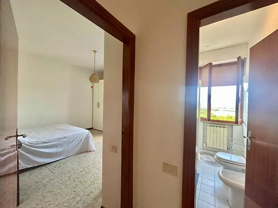 Immagine 14 di Appartamento in vendita  a Siena