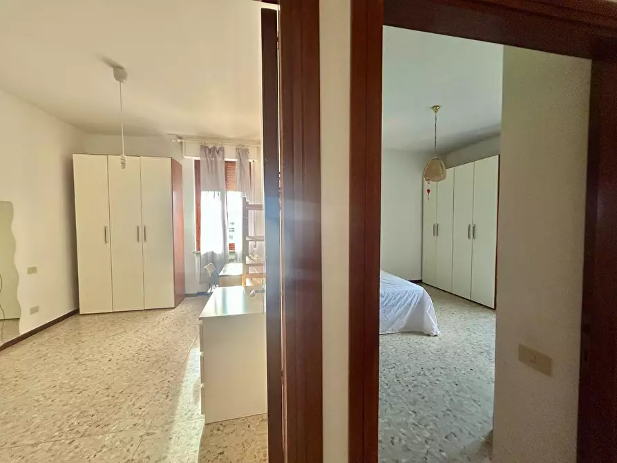 Immagine 15 di Appartamento in vendita  a Siena