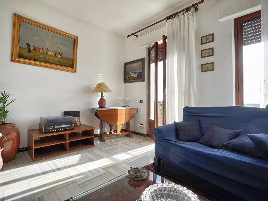 Immagine 8 di Appartamento in vendita  a Massa