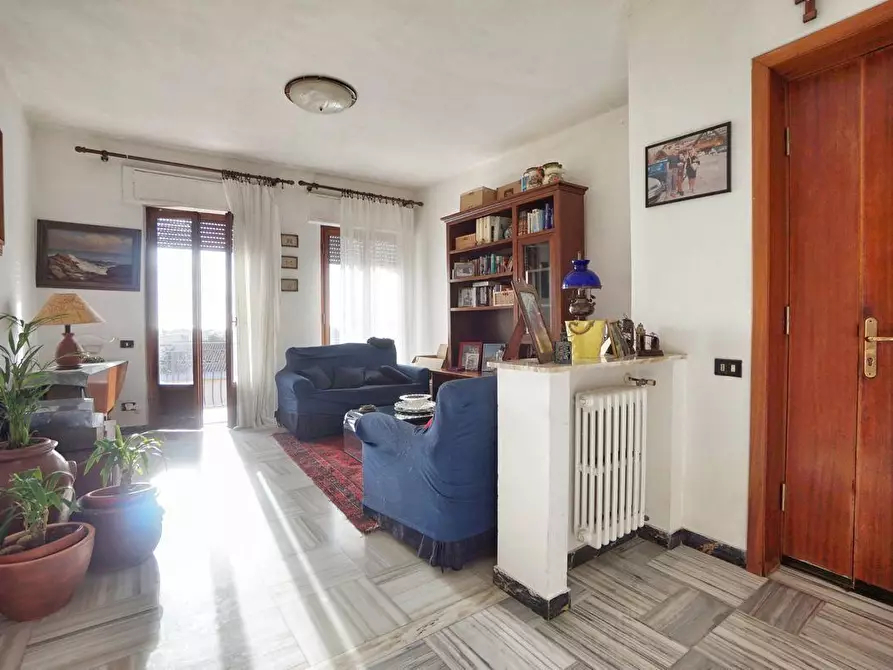 Immagine 4 di Appartamento in vendita  a Massa