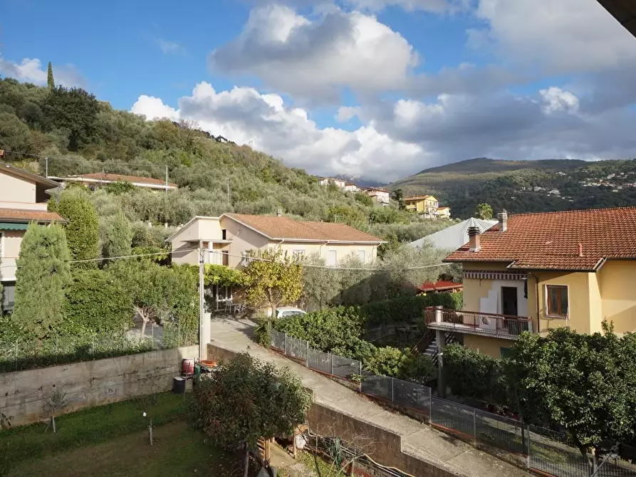 Immagine 14 di Appartamento in vendita  a Massa