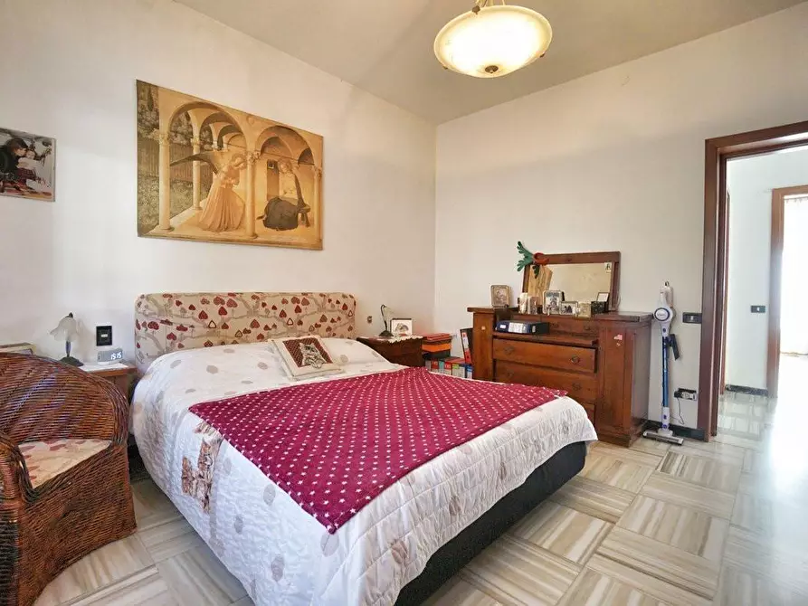 Immagine 19 di Appartamento in vendita  a Massa