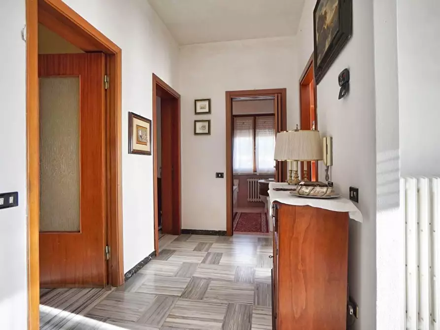 Immagine 16 di Appartamento in vendita  a Massa