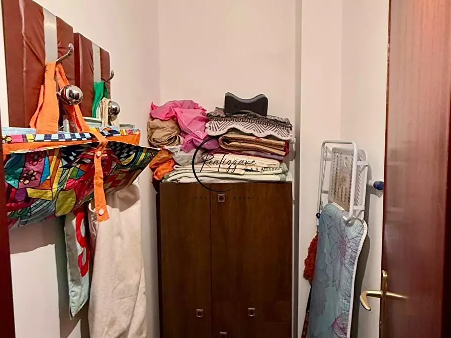 Immagine 17 di Appartamento in vendita  a Reggio Nell'emilia