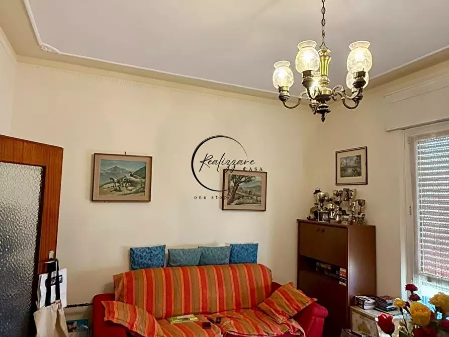 Immagine 15 di Appartamento in vendita  a Reggio Nell'emilia