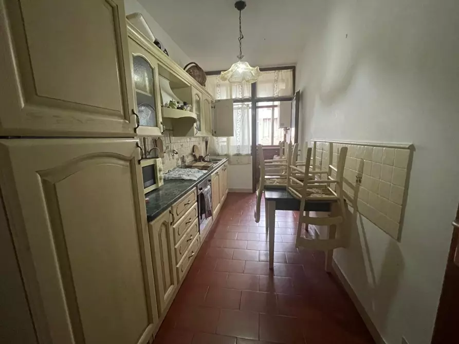 Immagine 8 di Appartamento in vendita  a Carrara