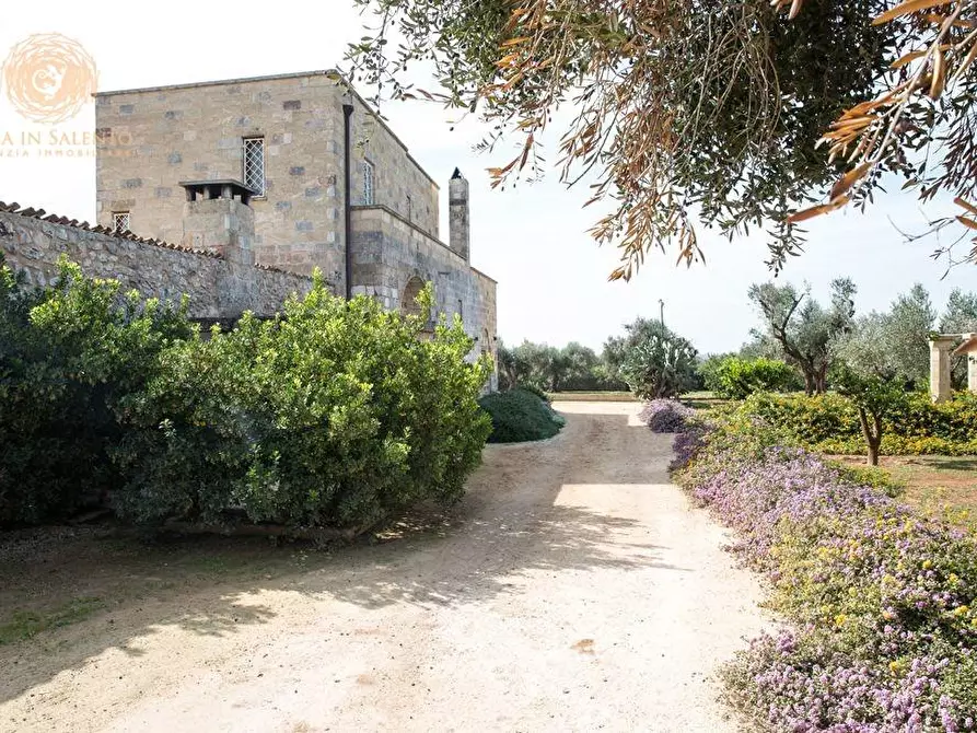 Immagine 19 di Villa in vendita  a Ruffano