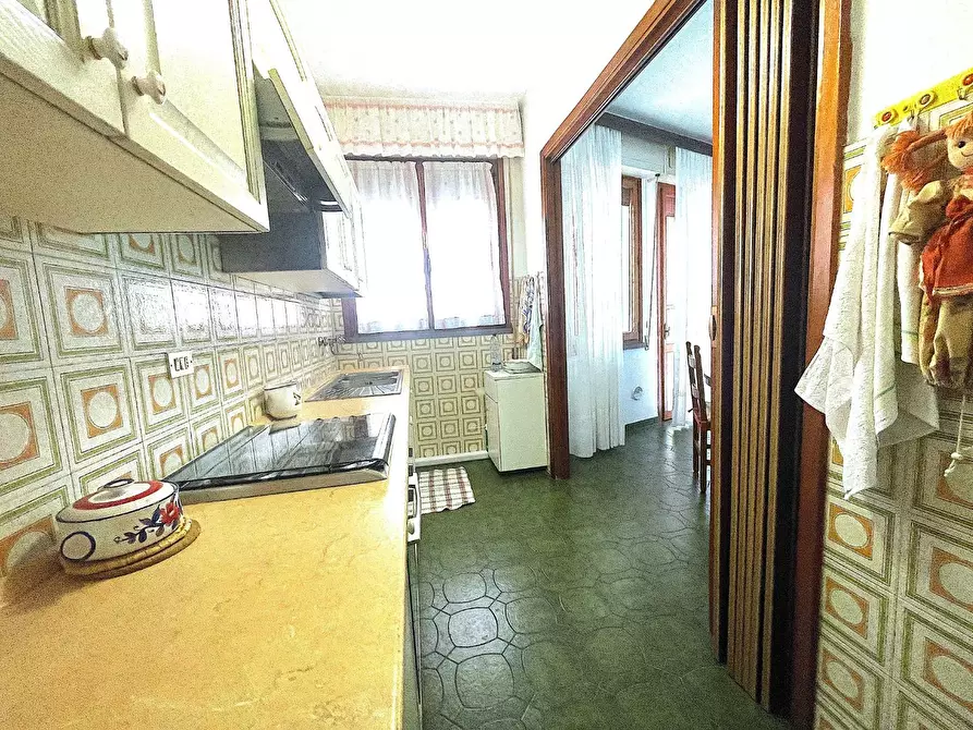 Immagine 15 di Appartamento in vendita  a Empoli