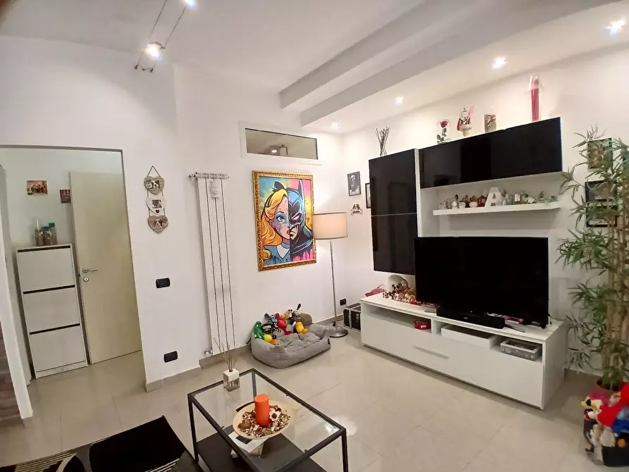 Immagine 7 di Appartamento in vendita  a Livorno