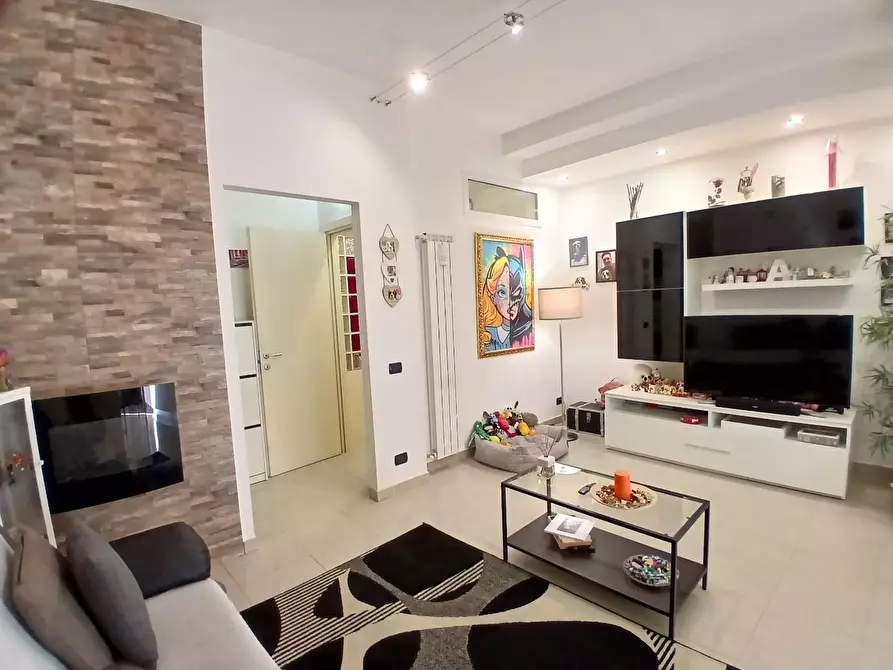 Immagine 5 di Appartamento in vendita  a Livorno