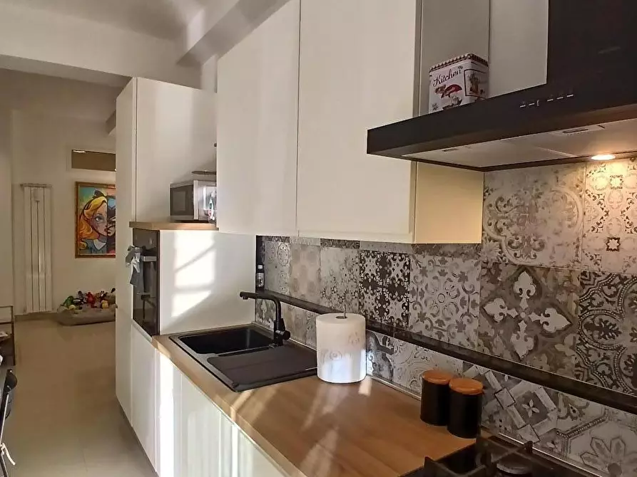 Immagine 12 di Appartamento in vendita  a Livorno