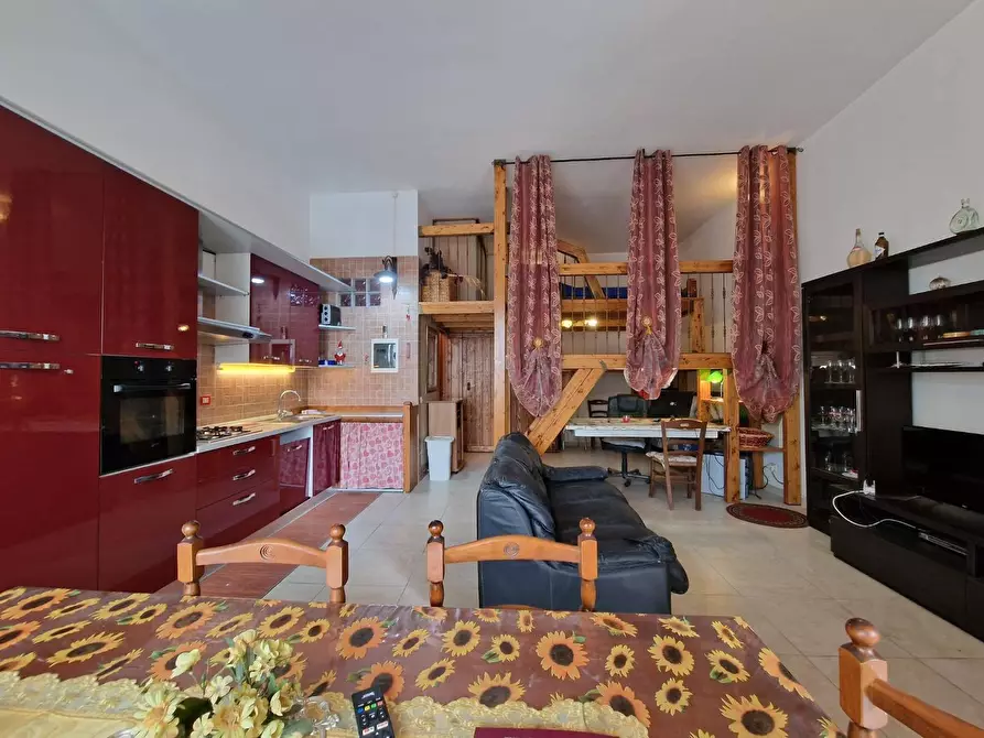 Immagine 5 di Loft/Open space in vendita  a Collesalvetti