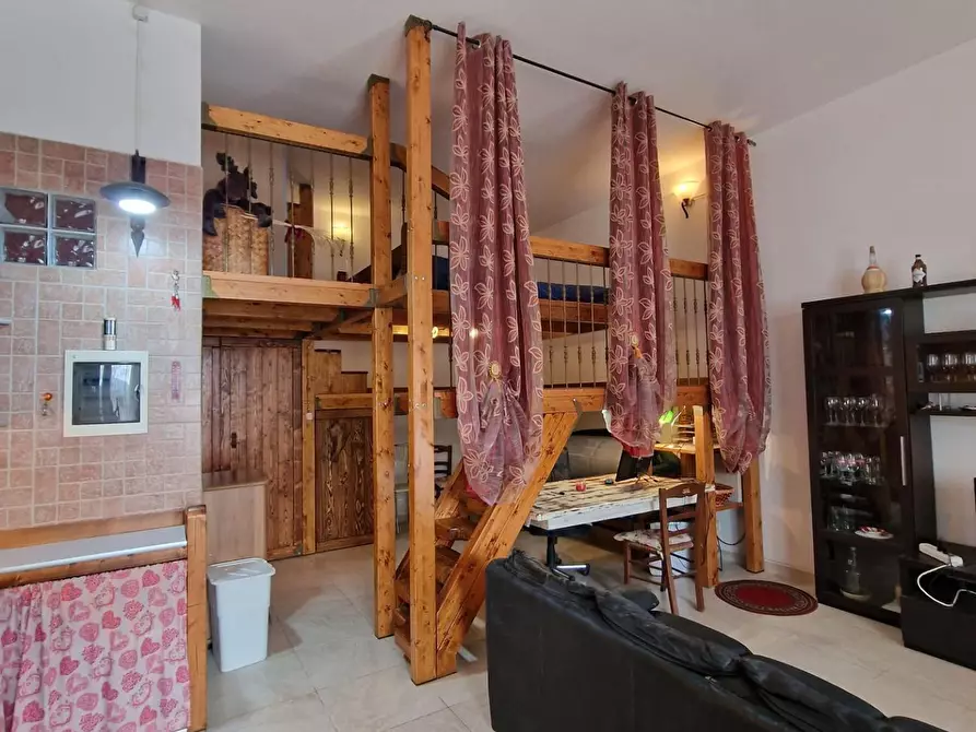 Immagine 4 di Loft/Open space in vendita  a Collesalvetti