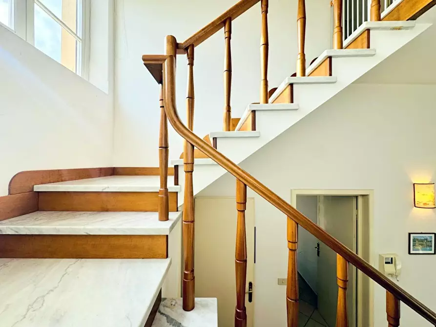 Immagine 20 di Casa indipendente in vendita  a Camaiore