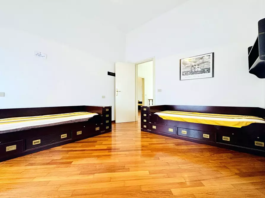 Immagine 26 di Casa indipendente in vendita  a Camaiore