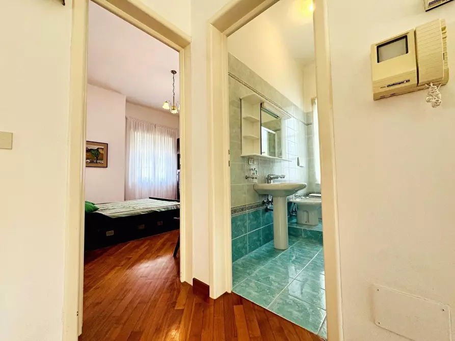 Immagine 39 di Casa indipendente in vendita  a Camaiore