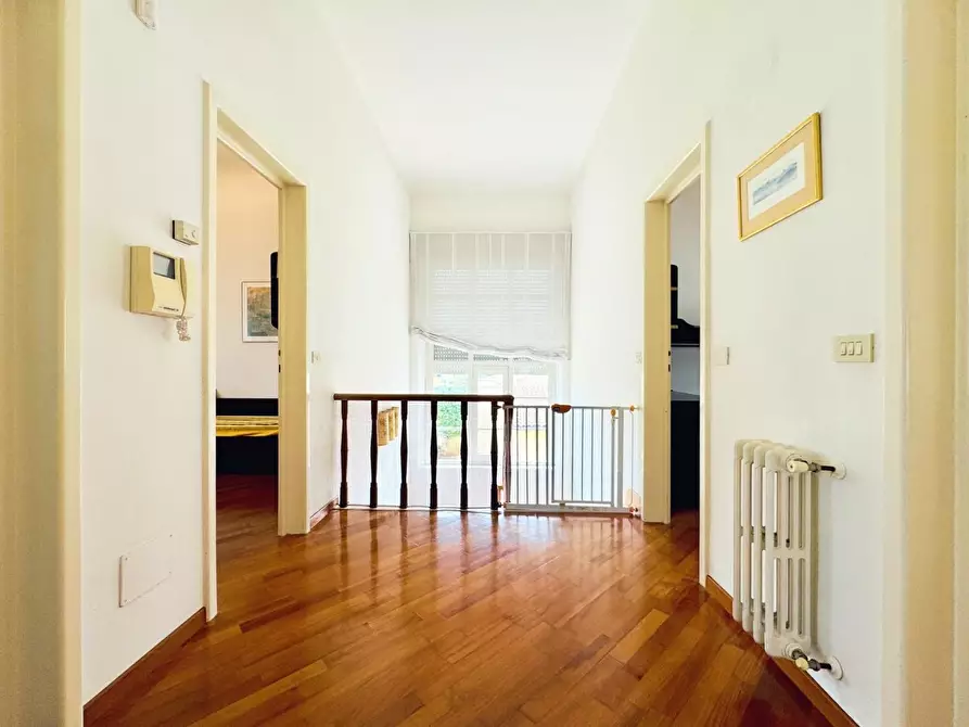 Immagine 27 di Casa indipendente in vendita  a Camaiore