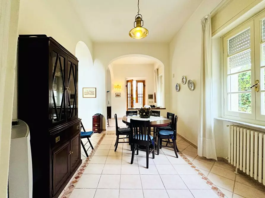 Immagine 8 di Casa indipendente in vendita  a Camaiore