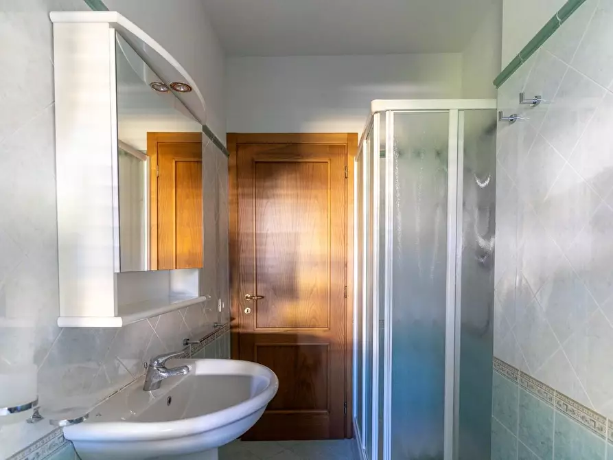 Immagine 27 di Appartamento in vendita  a Empoli